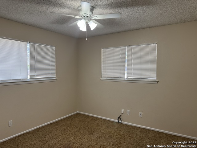 Image 15 of 21 For 6919 Moon Lake Dr