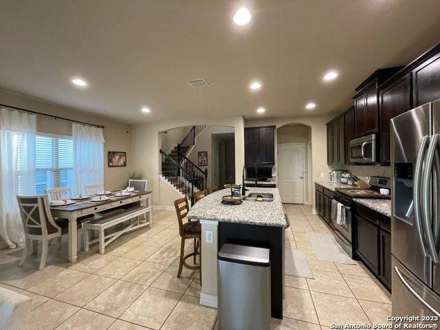 Image 4 of 20 For 12310 Coal Mine Rise