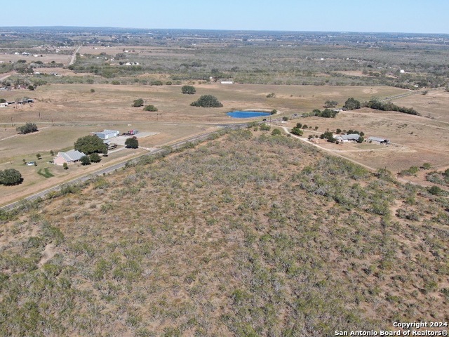 Listing photo id 3 for 6459 Fm 536  