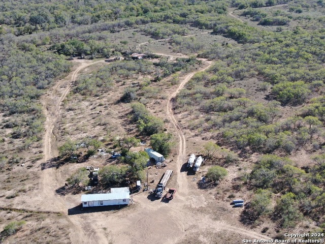 Listing photo id 4 for 6459 Fm 536  