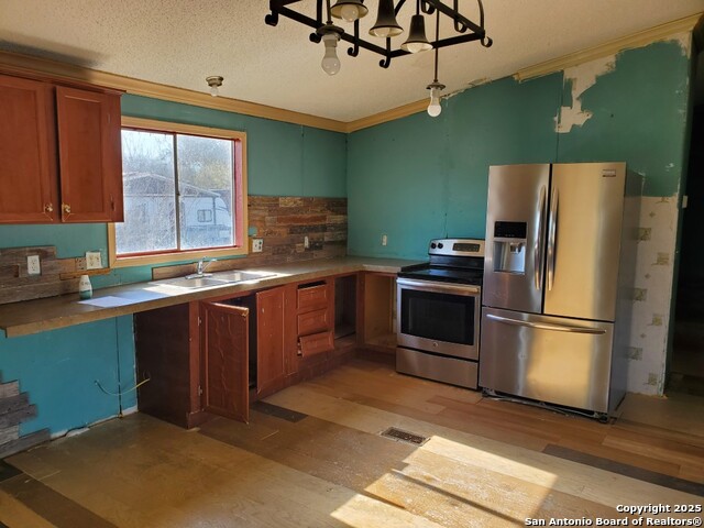 Image 5 of 10 For 754 Kayroe Rd