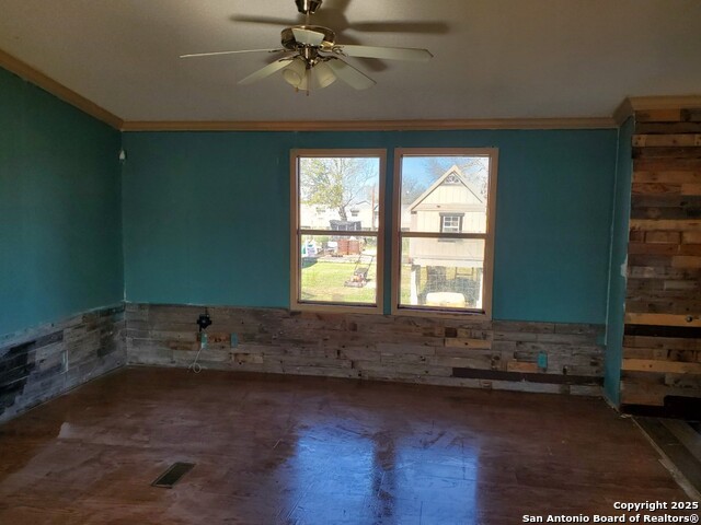 Image 6 of 10 For 754 Kayroe Rd