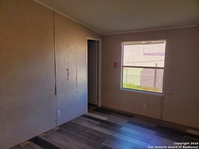 Image 8 of 10 For 754 Kayroe Rd