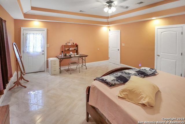 Image 15 of 46 For 2504 Schwab