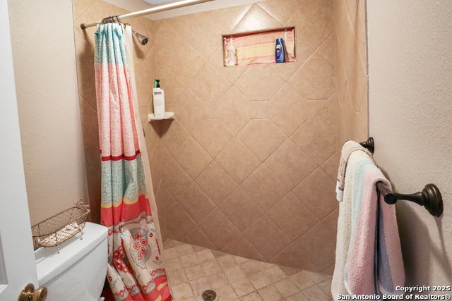 Image 22 of 46 For 2504 Schwab