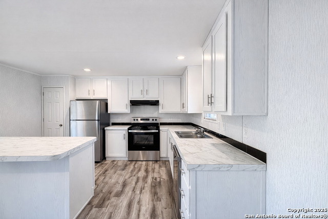 Image 14 of 31 For 563 Oak Trail