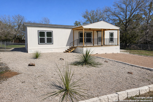 Image 2 of 31 For 563 Oak Trail