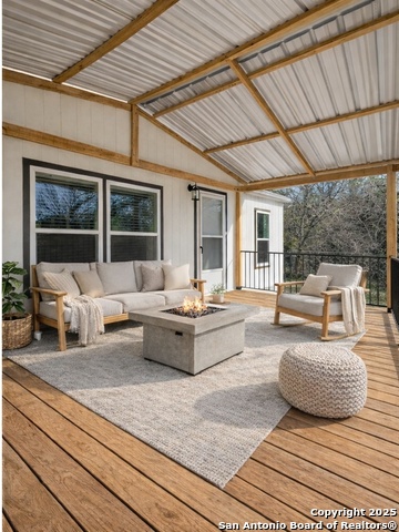 Image 3 of 31 For 563 Oak Trail