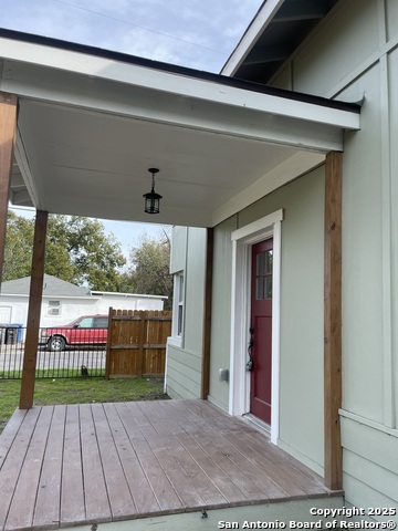 Image 4 of 11 For 452 Gulf  