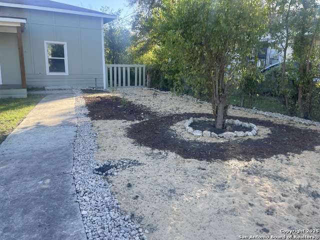 Image 5 of 11 For 452 Gulf  