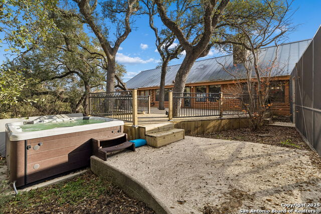 Listing photo id 41 for 430 Stoney Ridge