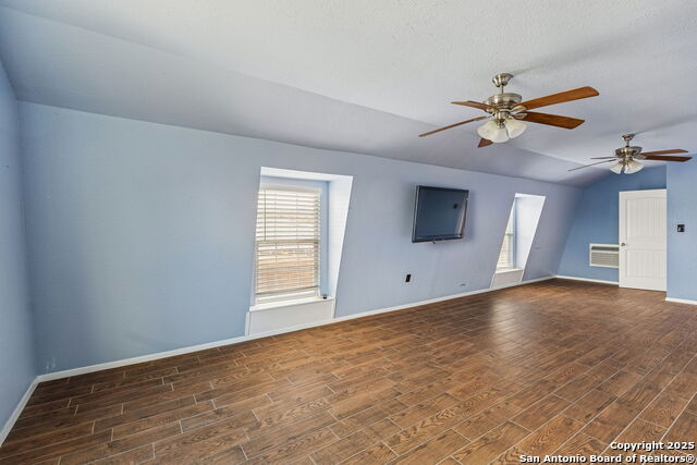 Listing photo id 54 for 430 Stoney Ridge