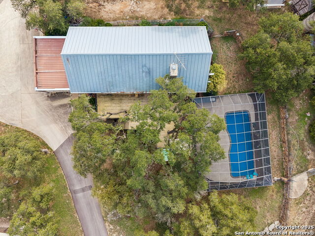 Listing photo id 81 for 430 Stoney Ridge