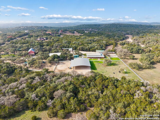 Listing photo id 91 for 430 Stoney Ridge