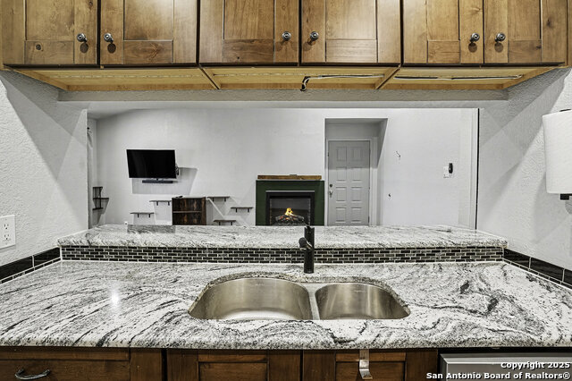 Image 15 of 29 For 14343 Judson Rd 302