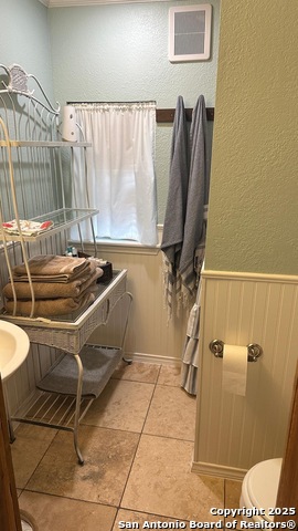 Image 5 of 7 For 233 Walnut Grove  1