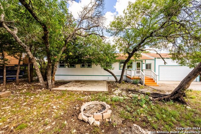 Image 3 of 50 For 2792 Woodcrest