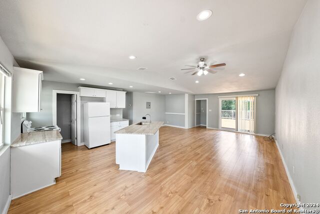 Image 6 of 50 For 2792 Woodcrest