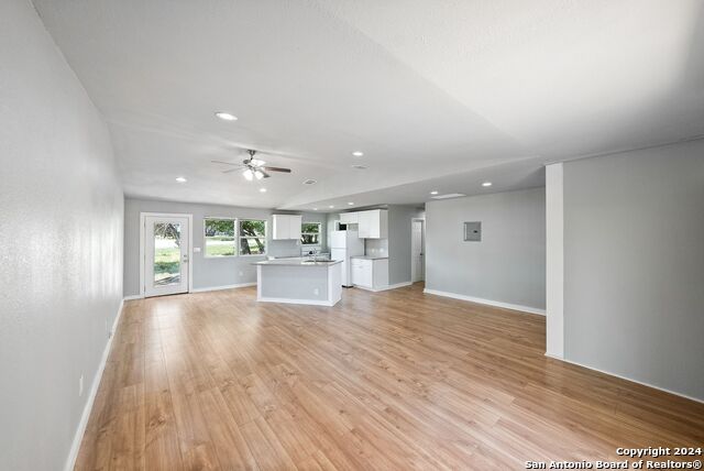 Image 8 of 50 For 2792 Woodcrest