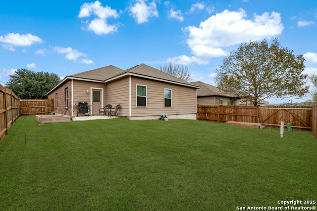 Image 25 of 29 For 3502 Penta Fields