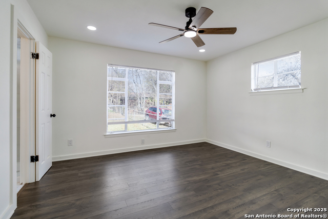 Image 10 of 26 For 2323 Crockett E