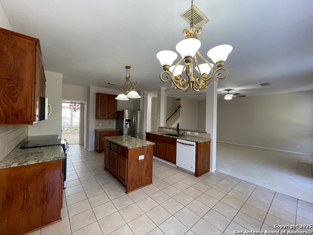 Image 12 of 46 For 1111 Glade Crossing