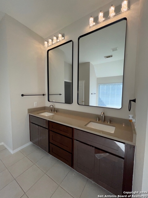 Image 20 of 46 For 1111 Glade Crossing