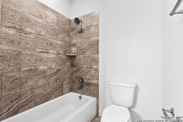 Image 26 of 41 For 427 Evans Oak