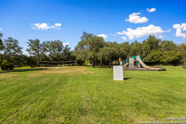 Image 39 of 41 For 427 Evans Oak