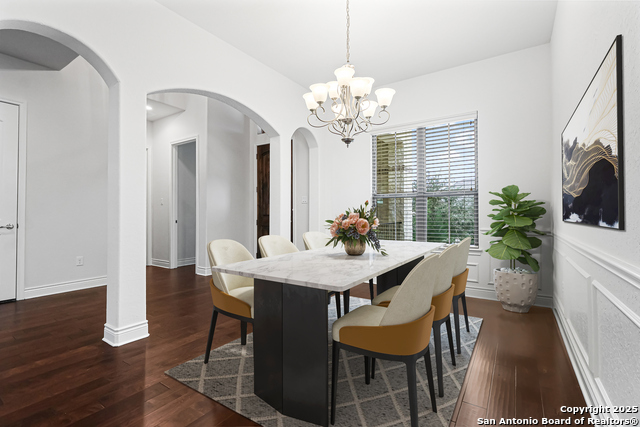 Image 4 of 41 For 427 Evans Oak