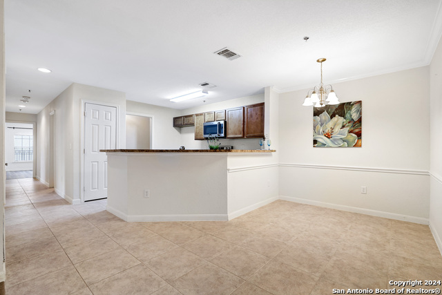 Listing photo id 11 for 7323 Snowden Rd  3108