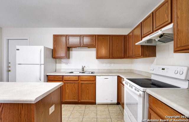 Image 10 of 24 For 10603 Shaenridge N