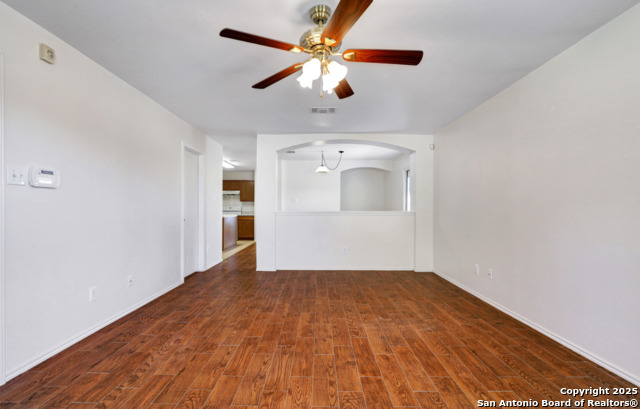 Image 4 of 24 For 10603 Shaenridge N