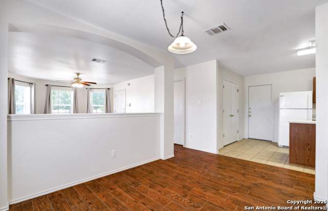 Image 8 of 24 For 10603 Shaenridge N