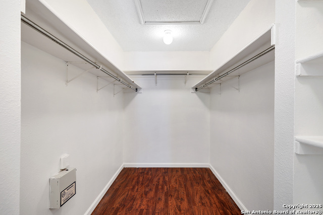 Listing photo id 19 for 10211 Windstone Creek