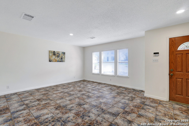 Listing photo id 1 for 10211 Windstone Creek