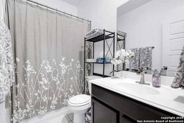 Listing photo id 15 for 6803 Emerald Valley