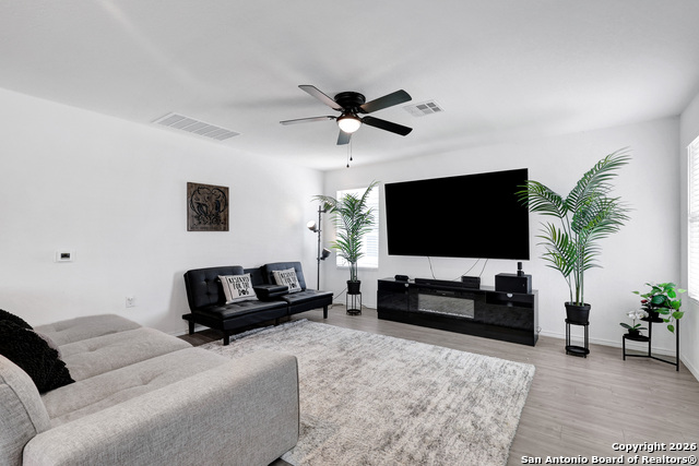 Image 3 of 19 For 4510 Martin Way