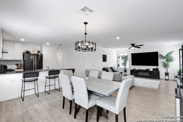 Image 7 of 19 For 4510 Martin Way