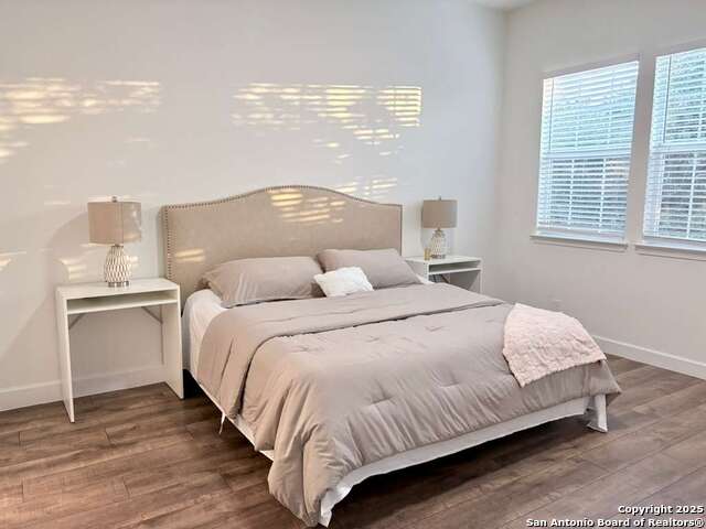 Image 16 of 25 For 1064 Overbrook Ln