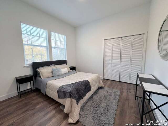 Image 19 of 25 For 1064 Overbrook Ln