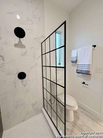 Image 20 of 25 For 1064 Overbrook Ln