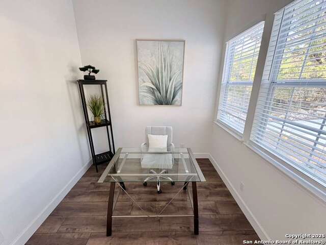 Image 3 of 25 For 1064 Overbrook Ln