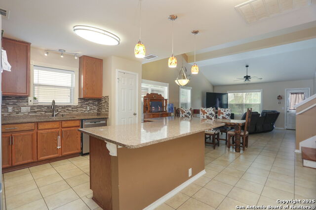 Image 7 of 29 For 5124 Knollwood