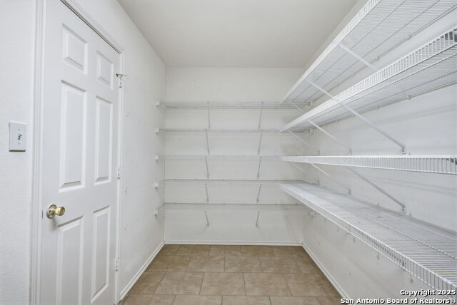 Image 20 of 43 For 510 Limestone Flat