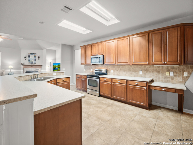 Image 11 of 40 For 1606 Lookout Frst