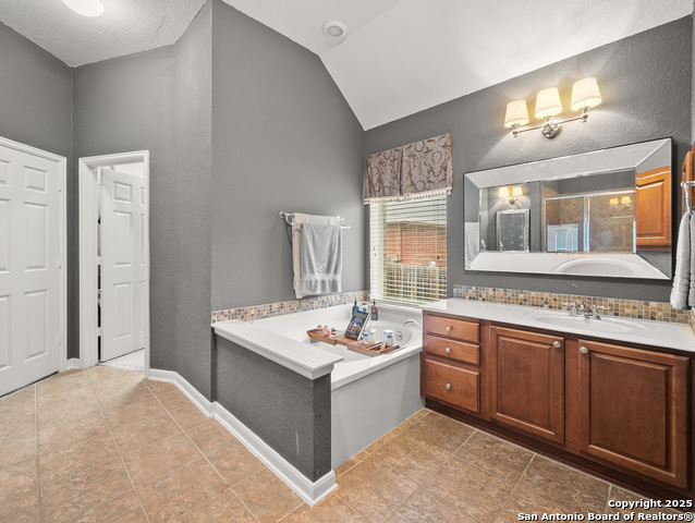 Image 22 of 40 For 1606 Lookout Frst