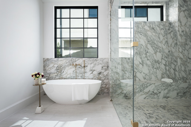 Image 25 of 66 For 7126 Bluff Strand