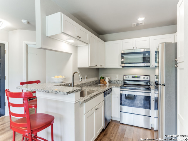 Image 8 of 12 For 5322 Medical Dr  C-103