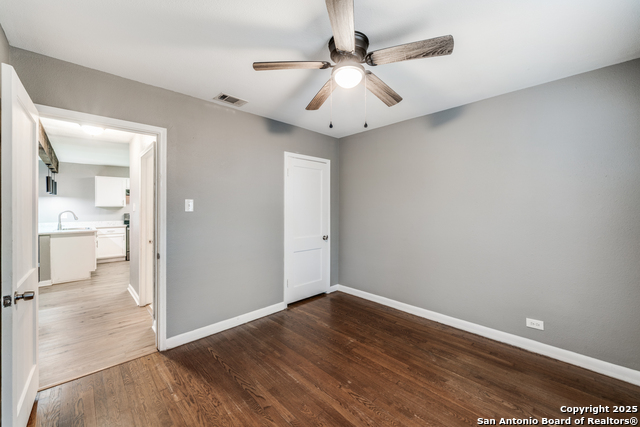 Image 17 of 20 For 403 Dickson W